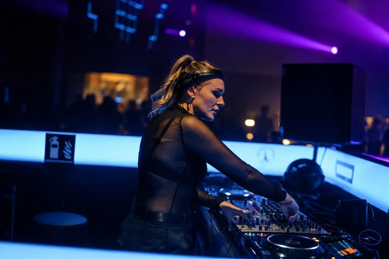CALLUSH DJ