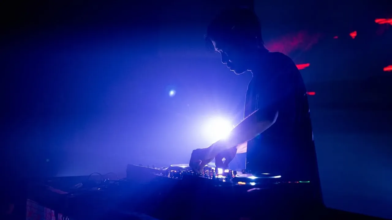 Nuits sonores libera nuevas grabaciones de su edición 2026 con algunos de los sets que marcaron cinco días de música electrónica en Lyon.