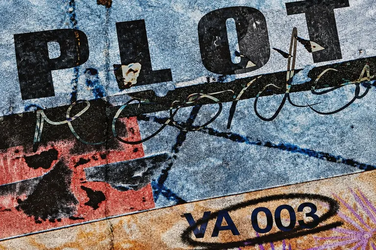 Plot Records VA003