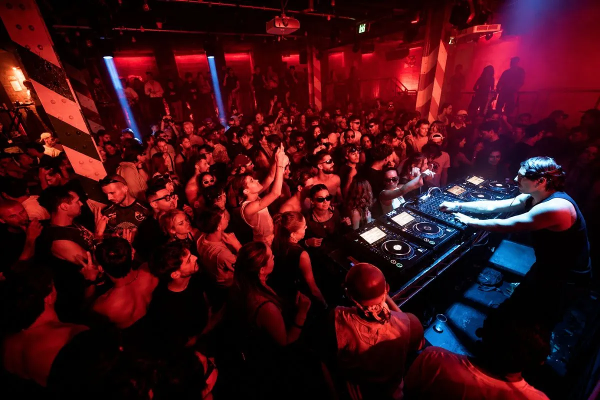 Venue, Rave, Sydney